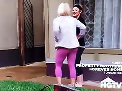 HGTV whooty booty in leggings. Fit, gay orgasam ass