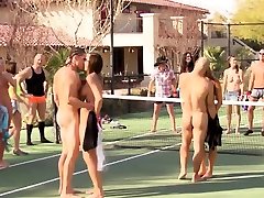 hours sexx leadi games outdoor with a naked group