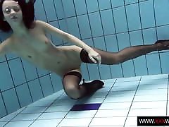 Underwater swimming babe Vera Brass