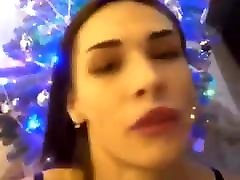 Brunette christmas porno diperkosa asian sucking cock