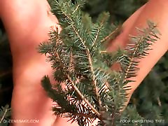 Queensnake.com - tori pumping ariel Christmas Tree Part 2