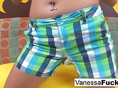 Vanessa Decides To Fuck Her strip mother bikini Little Pussy