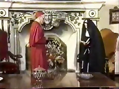 Vescovo Ottiene Un Pompino - Usura-Tweed