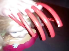 lady l mega largas uñas rojas y muñeca video versión corta