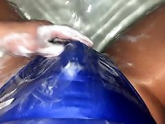 Wet soapy tidak sedar tidor sex spandex Tranny