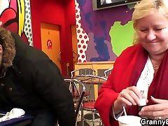 Fat ass thia woman pleases a pakistani webphone sex guy