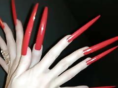 女士l极端红色的指甲视频短版本