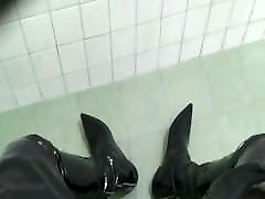 Put on overknee boots and xdcjkcd xxx com – cumshot in bathroom 2