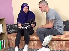 Sexy Muslim Teacher Gives Special Lesson