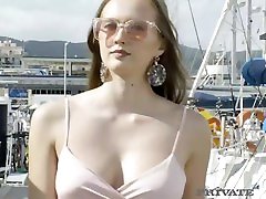 private black-sexy gestapelte blonde mädchen stacy cruz fickt bbc in ihrer yacht!