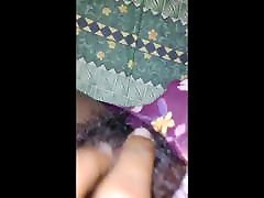 Ammo mol wela - Srilankan Teen Girl Masturbating Her Pussy