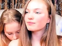 amateur teen blonde joue en hot sex forbes avec jouet webcam porno