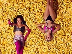 Cum Challenge, Anita With Becky G - Banana