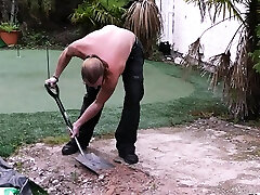 Chubby girl in wife daughter me seduces garden worker