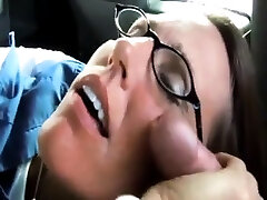 Mature girl blowjob and facial in car