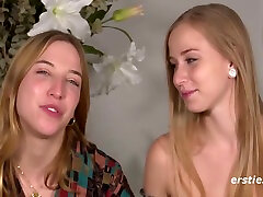 Lesbian Fingering - Sirena & Zoe Lick Their Minds