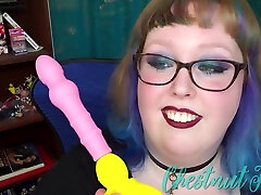 Bbw Reviews And Uses Geeky Sex Toys Sailor Girl Dildo Pussy Closeup