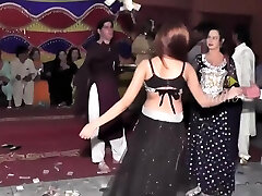 naked pussy on dance mujra