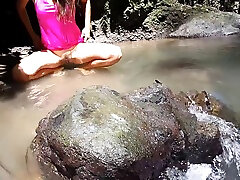 Nudism N Gaping Pussy At Jungle River Gentle Masturbation N Fingering Before River Refreshing
