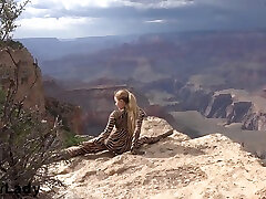 lack down के प्रदर्शन पर Grand Canyon - Watch4Fetish