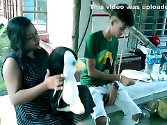 горячая индийская студентка трахается после урока! горячий family xex с подружкой