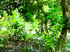 Lovers have outdoor ate adentroacab in forest – full video