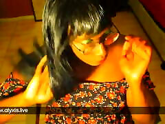 Shemale on the webcam, dancing and jiggling her titties! Shemale on the webcam, dancing and jiggling her titties!