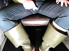 H&M女孩人造皮裤湿在雨靴