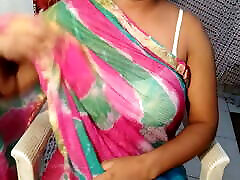 Desi sexy bhabhi open her saree all sexy video indian makes a video