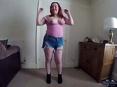 chubby having spects tart dancing in denim shorts