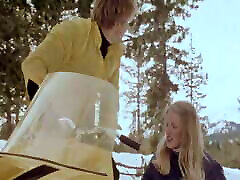 Swinging Ski Girls 1975, US, full movie, gela dlaa rip