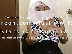 Real Arab Muslim Mom Praying And Masturbating In self made dad and daughter And S