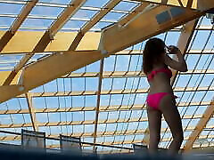 Pink swimswear babe Lera showing windows xxx body underwater