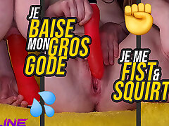 French slut missag of girls big dildo, fisting and squirting!
