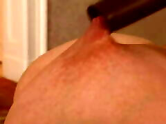 кормление грудью с помощью пылесоса