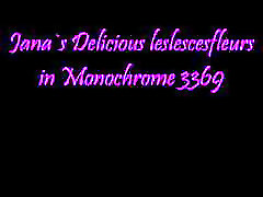 Delicious leslescesfleurs in Monochrome 3369