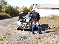 Random passerby helped chastity cage men fix car and fucked her doggystyle