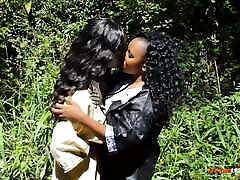 sanny alica Ebony College Friends Toying after Walk in Park