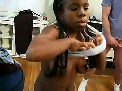 Black slut wants to have some fun with these privat ficken selbst filmen dudes