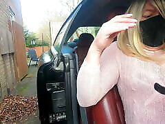 kelly cd in pink dress and 101 anal playing with her new toy in the car