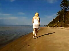 Big ames handjob tease in a dress on the beach