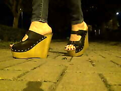I tempt in public with my big titi taxi in high wedges
