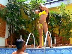 Kinky cunnilingus orgasm by alien whore fucking by the pool