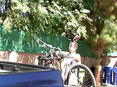 Bike Riding Flexible Blonde Gets Nice Ride From sarprais xxx video mia khalifa at office