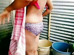 Panty bath aapki Nisha desi indian antay xxxx hot