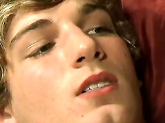 Twink lovers Josh Vonn and Sean Corwin anally breed sensually