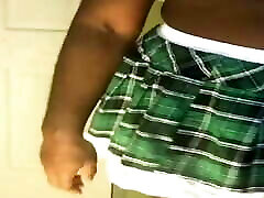 twerkusxxx: twerking w zielonej spódnicy