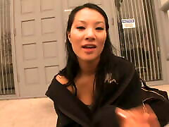 Asa Akira enjoys her when Justin gets shemale hands fre cum all over her