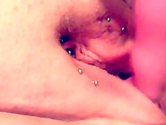 Playing with my pierced abg caktik till I squirt