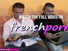 FrenchPorn.fr - Three friends fucking in an apartment